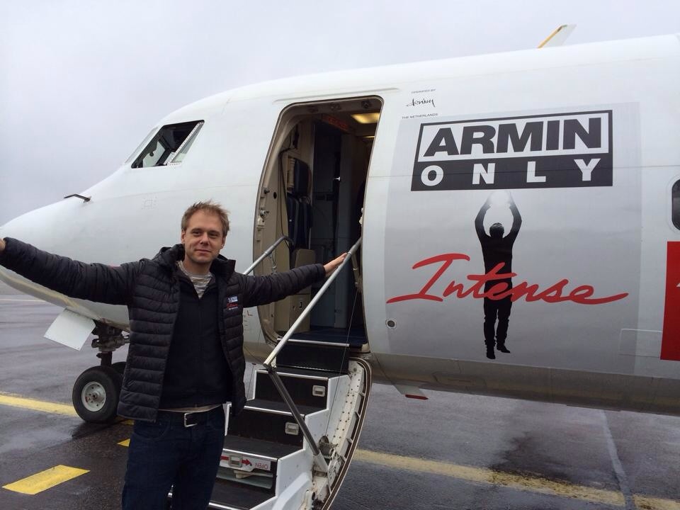 Armin_van_Buuren_aircraft