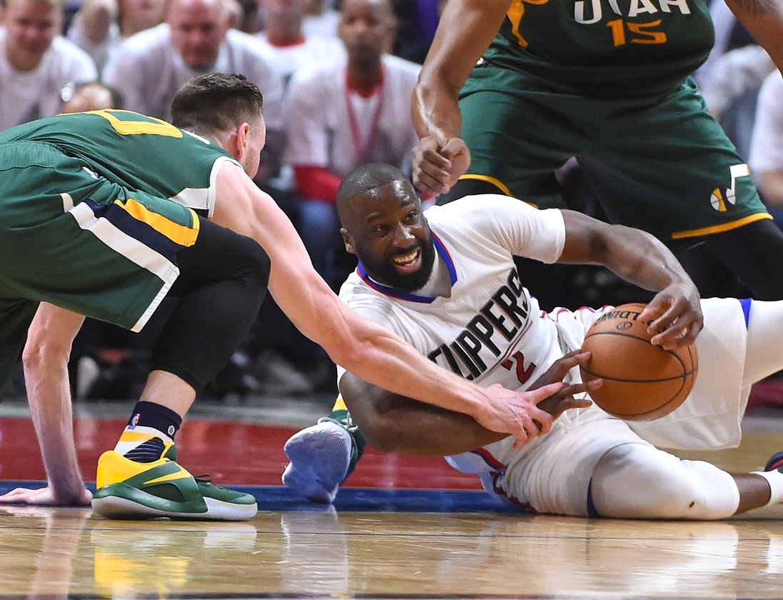 2017-04-30T232214Z_1428070767_NOCID_RTRMADP_3_NBA-PLAYOFFS-UTAH-JAZZ-AT-LOS-ANGELES-CLIPPERS