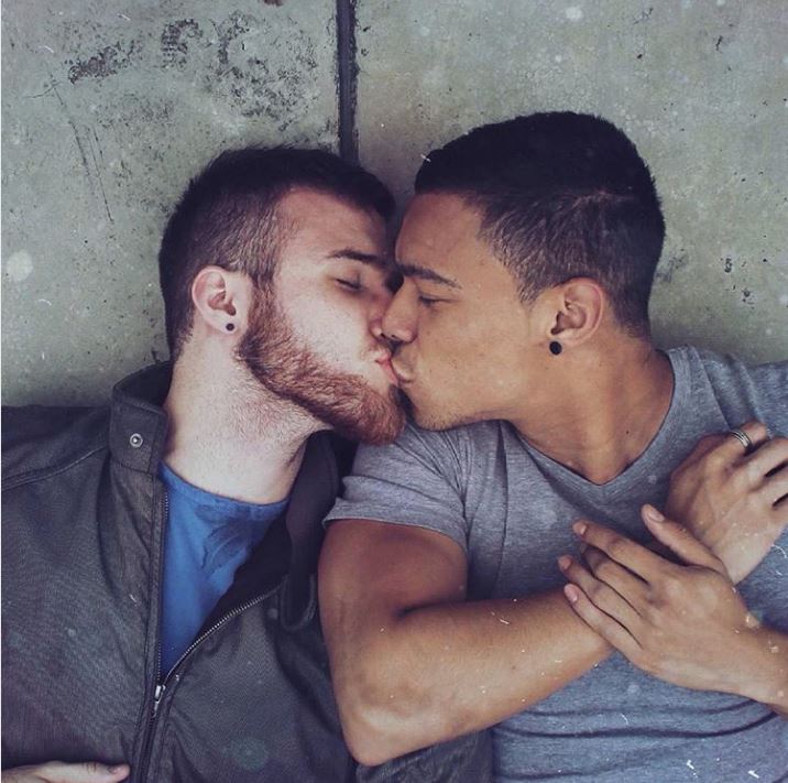 Oglasi zadar gay Gay oglasi