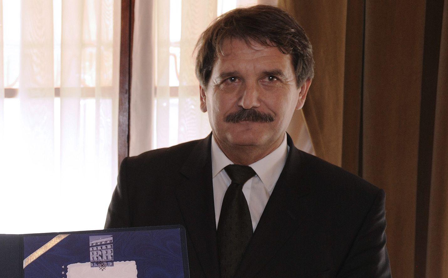 Prije šest godina Ivo Dean primio je 'Zlatnu kunu', priznanje županijske komore Šibenik