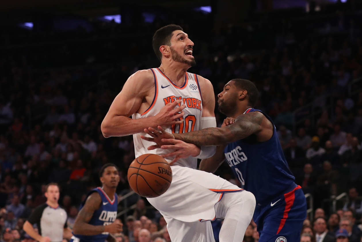 2017-11-21T032415Z_349061220_NOCID_RTRMADP_3_NBA-LOS-ANGELES-CLIPPERS-AT-NEW-YORK-KNICKS