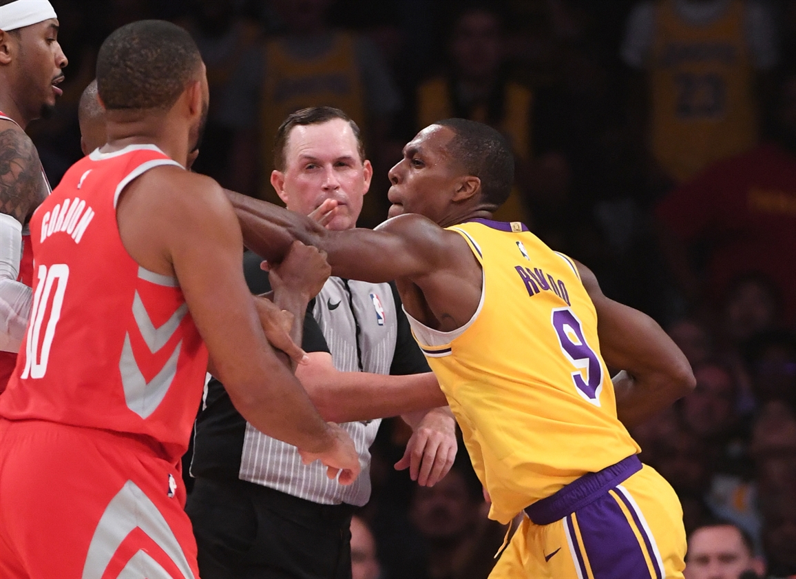 2018-10-21T054700Z_1878487998_NOCID_RTRMADP_3_NBA-HOUSTON-ROCKETS-AT-LOS-ANGELES-LAKERS