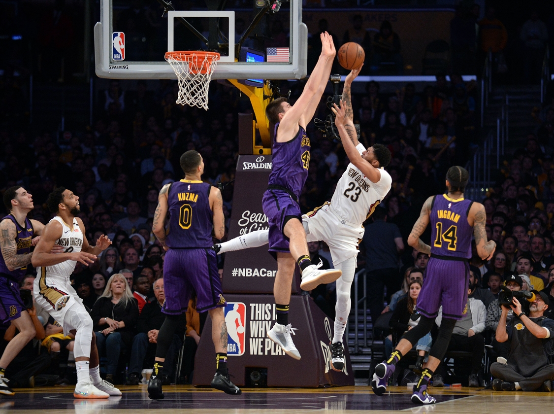 2018-12-22T064550Z_859867591_NOCID_RTRMADP_3_NBA-NEW-ORLEANS-PELICANS-AT-LOS-ANGELES-LAKERS