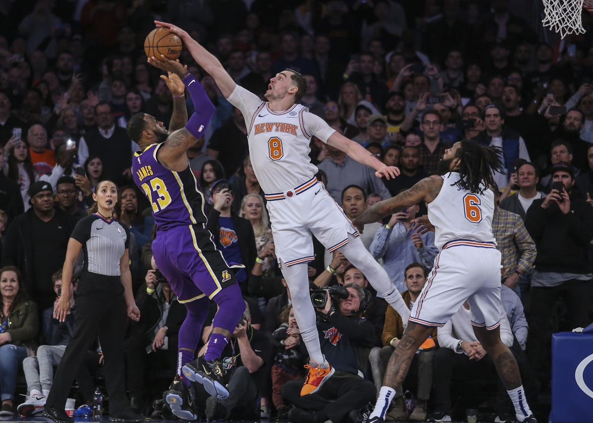2019-03-17T185055Z_1642601049_NOCID_RTRMADP_3_NBA-LOS-ANGELES-LAKERS-AT-NEW-YORK-KNICKS