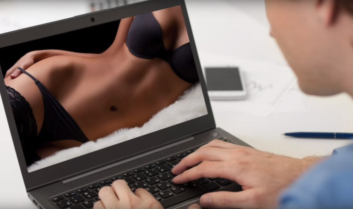 online pornografija laptop