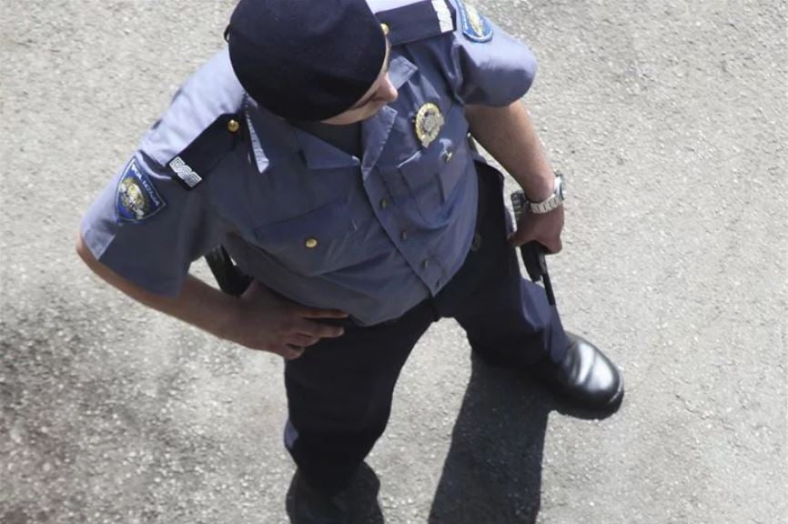 Slobodna Dalmacija - Prišao policajcu s leđa pa počeo plesati kao da se ...