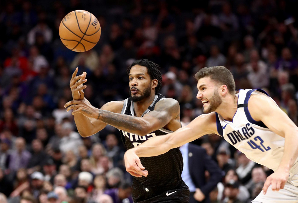 SACRAMENTO, CALIFORNIA - JANUARY 15: Trevor Ariza #0 of the Sacramento Kings and Maxi Kleber #42 of the Dallas Mavericks go for the ball at Golden 1 Center on January 15, 2020 in Sacramento, California. NOTE TO USER: User expressly acknowledges and agrees that, by downloading and or using this photograph, User is consenting to the terms and conditions of the Getty Images License Agreement. Ezra Shaw/Getty Images/AFP&lt;br /&gt;
== FOR NEWSPAPERS, INTERNET, TELCOS &amp; TELEVISION USE ONLY ==