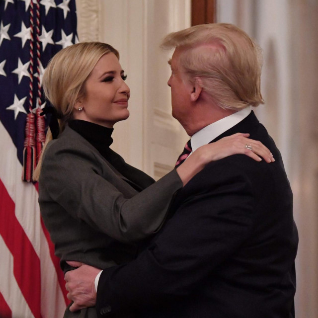 Donald Trump grli kćerku Ivanku