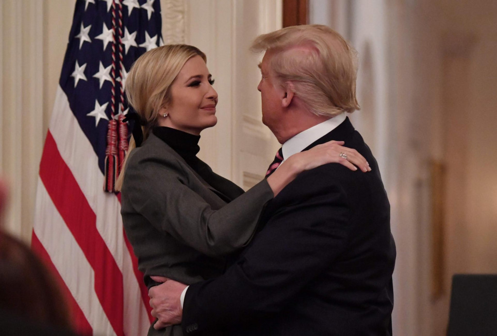 Donald Trump grli kćerku Ivanku