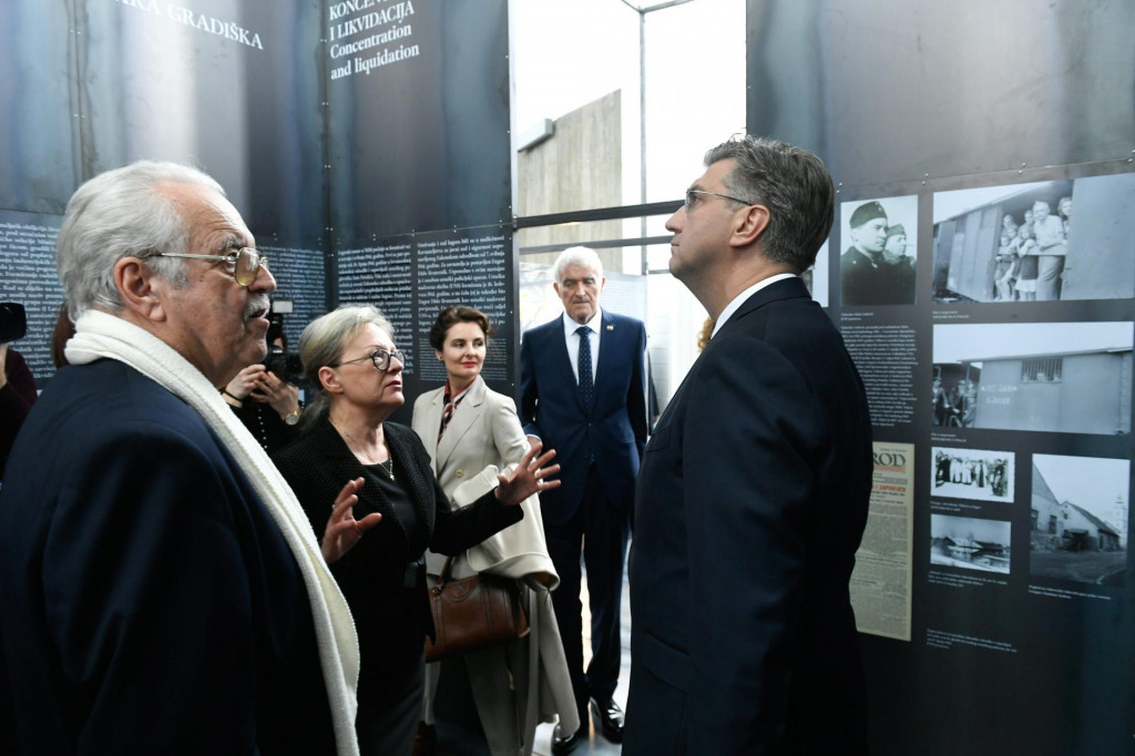 Andrej Plenković na otvorenju izložbe o Holokaustu u Hrvatskoj