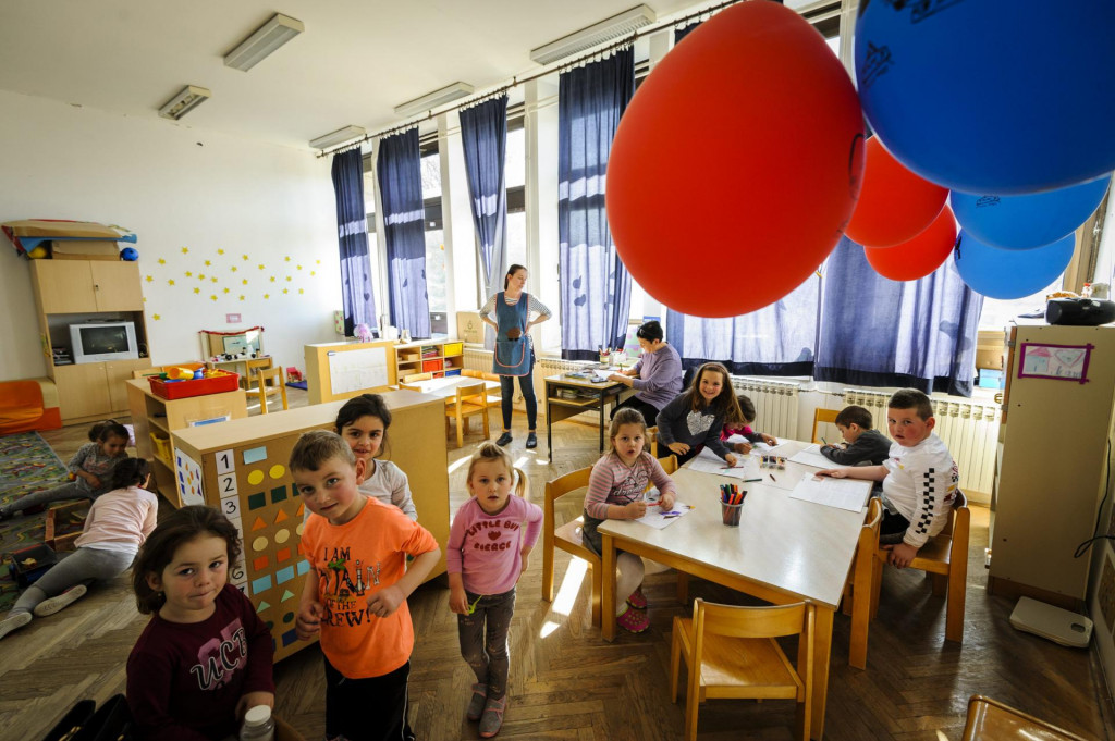 Gradac, 040319.&lt;br /&gt;
Reportaza o zivotu u opcini Ruzic kod Drnisa&lt;br /&gt;
Na fotografiji: djeca u vrticu&lt;br /&gt;