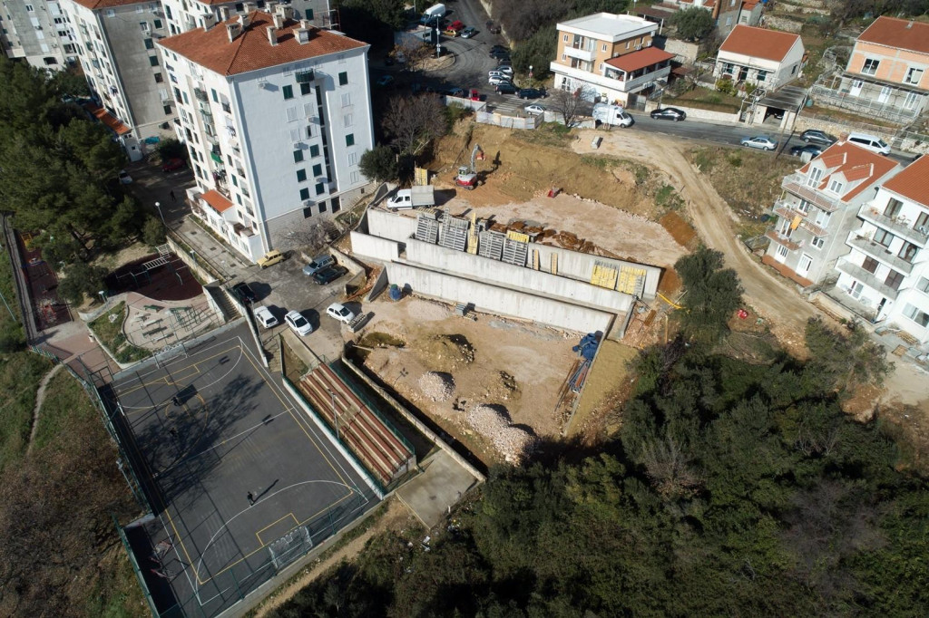 Grad Dubrovnik nastavlja s izgradnjom novih parkirališta, riva, skretača...