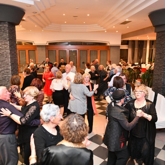 U hotelu Petka održan je u subotu navečer tradicionalni Bal umirovljenika