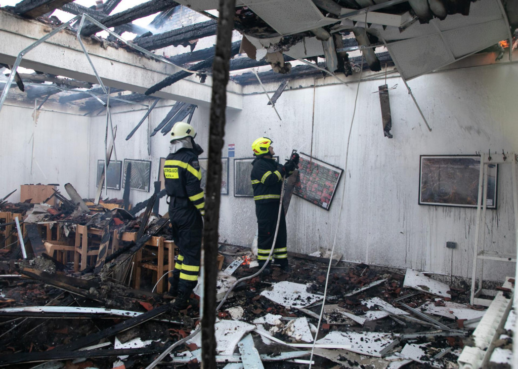 U školi Braće Radić u Kaštel Štafiliću izgorio je učenički restoran