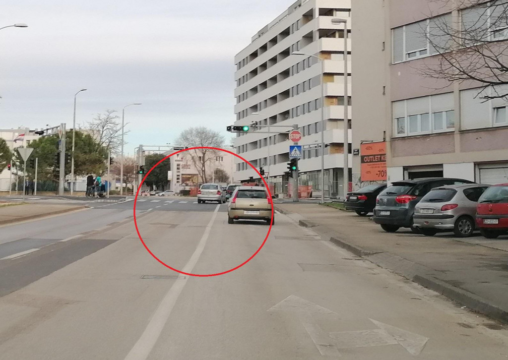 Greška koju čine vozači pri ulasku na raskrižje Tuđmanove ulice iz pravca Relje