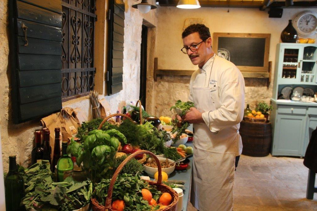 Chef Dino Galvagno održao je edukativnu radionicu u Agroturizmu Kameni Dvori