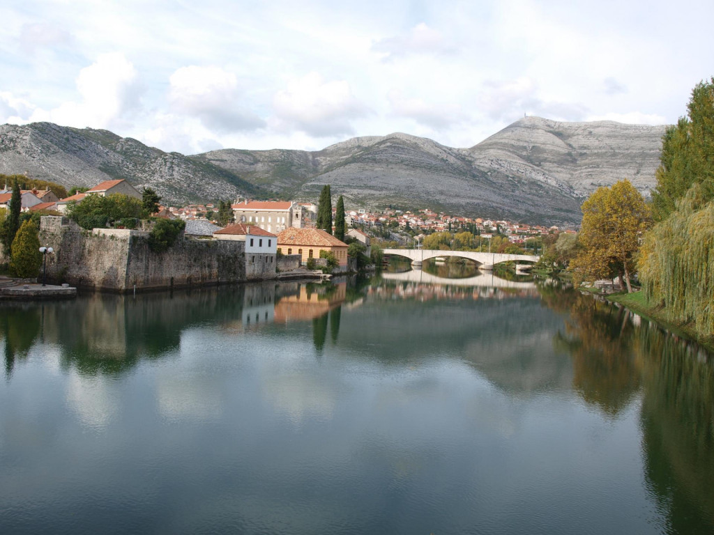 Vodstvo općine TRrevinje bilo je prinuđeno uzeti krwdit kako bi pokrpali proračunsku rupu usljed izostanka rente od HE na Trebišnjici