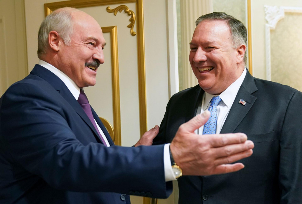 Aleksandar Lukašenko (lijevo) i američki državni tajnik Mike Pompeo