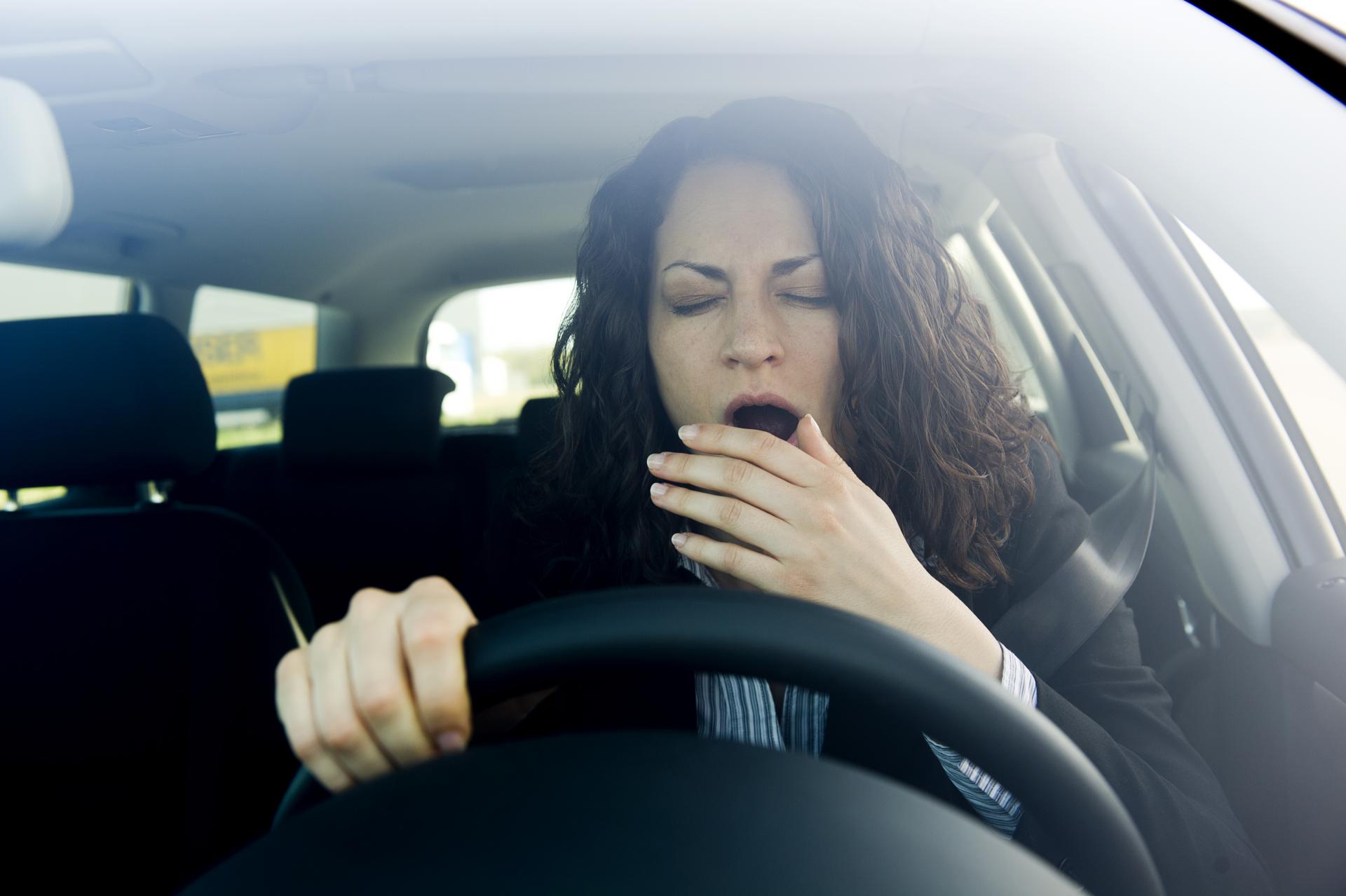 Girl Fingering While Driving