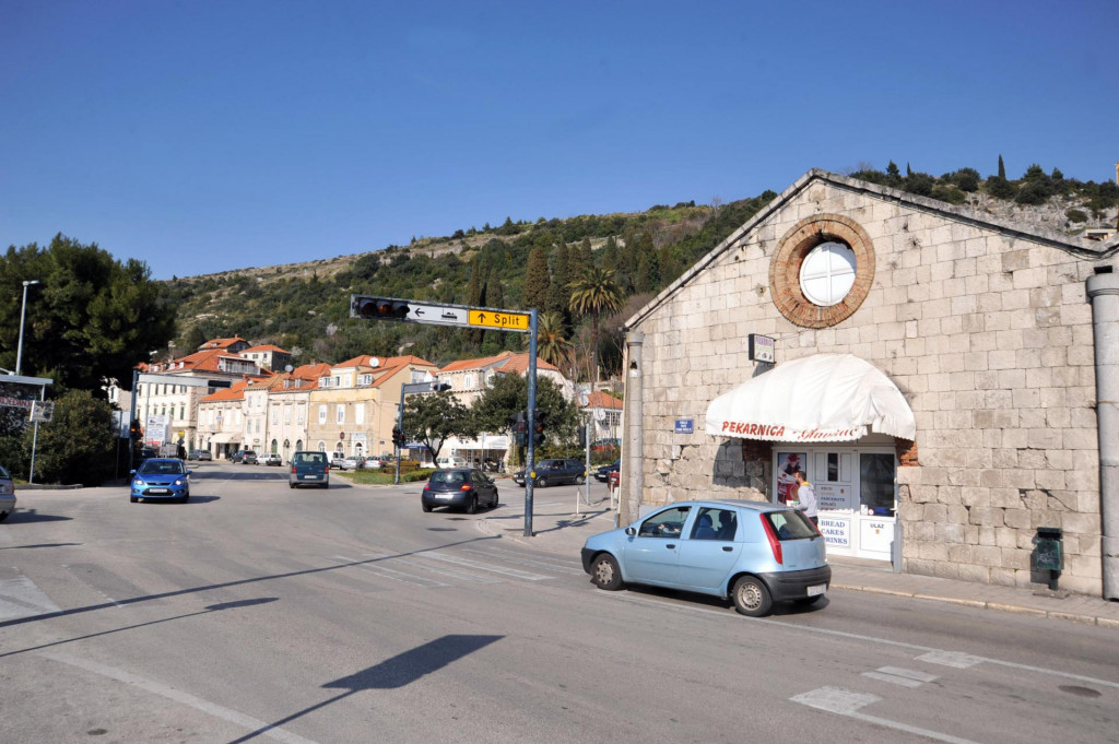 Vodovod Dubrovnik započeo se s radovima na čišćenju sustava javne odvodnje od Kantafiga do Batale