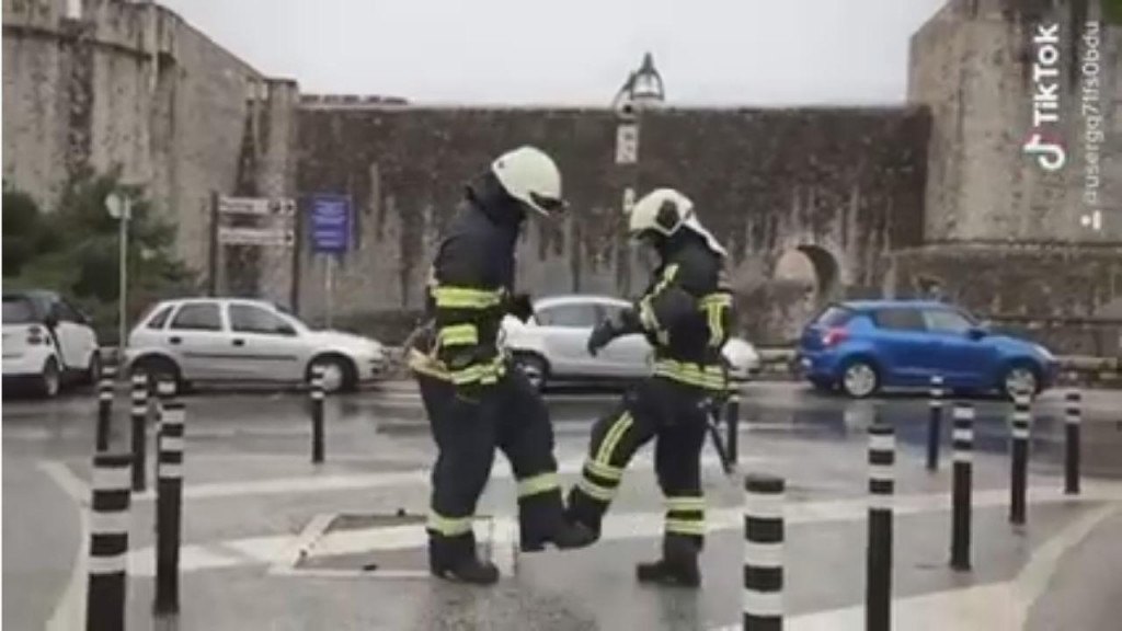 Ni dubrovački vatrogasci nisu odoljeli plesnom izazovu