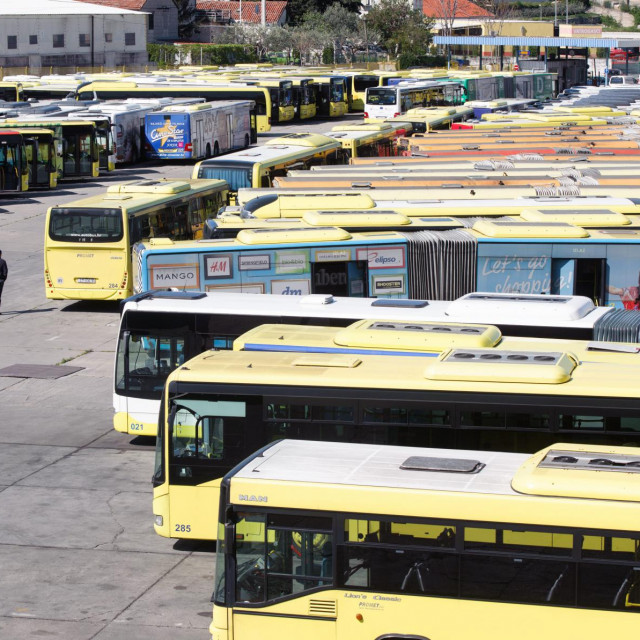 Prisilno parkirani ‘Prometovi’ autobusi donijeli su toj tvrtki financijske poteškoće