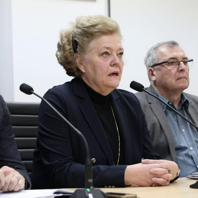 dr. Antoinette Kaić-Rak