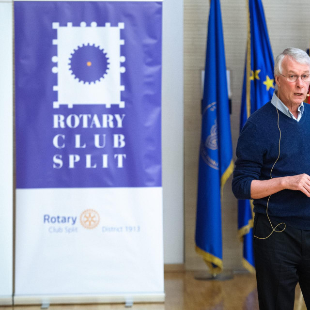 Dobitnik Nobelove nagrade za medicinu Sir Richard Roberts sudjelovao je nedavno na forumu u organizaciji splitskog Rotary kluba