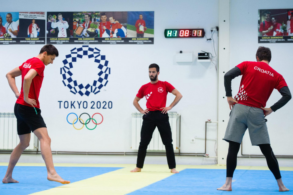 Taekwondo reprezentativci iz kluba Marjan, Toni Kanaet, Lovre Brečić i Piero Marić trenirali su s trenerima Veljkom Laurom i Martinom Erdeljcem u prostoru Olimpijskog centra na Gripama prvi put nakon 14. ožujka.