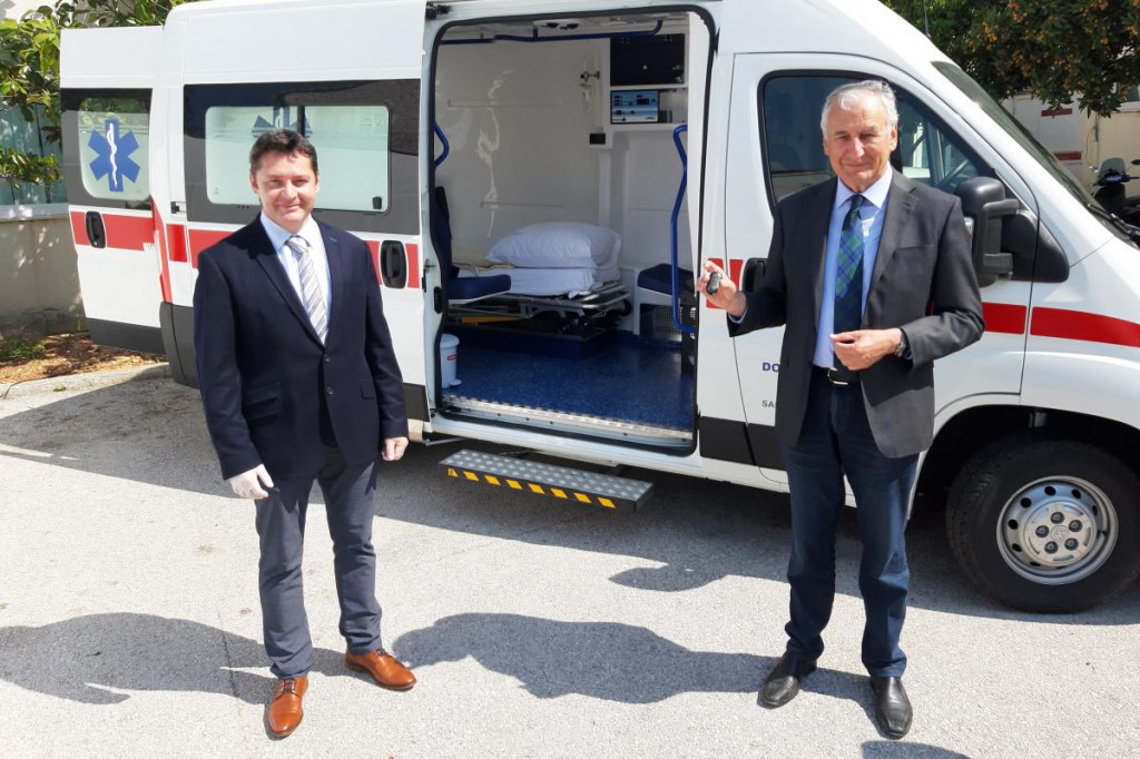 Domu zdravlja Korčula novo sanitetsko vozilo za potrebe ambulante u Orebiću