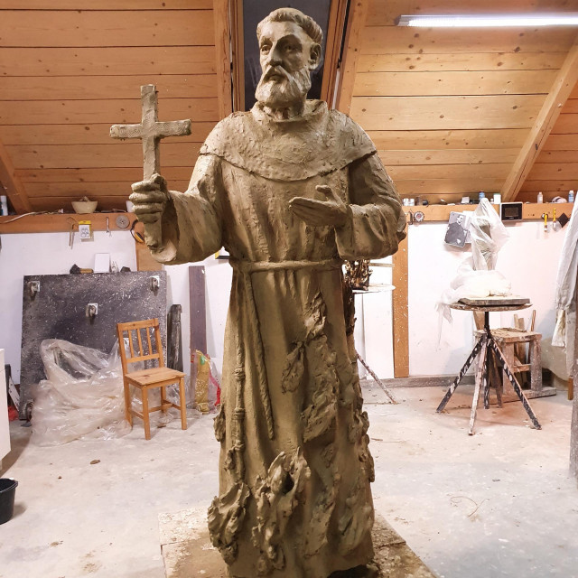 Kip svetog Nikole Tavelića Vida Vučaka