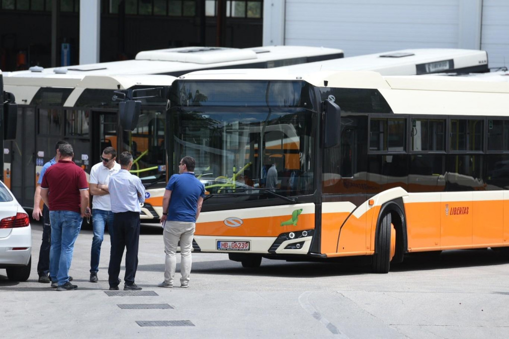 Novi autobusi JGP Libertas, Solaris