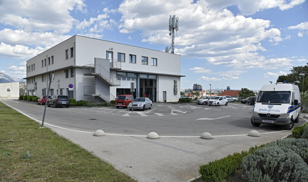 Policijska postaja Kaštel Sućurcu&lt;br /&gt;
 