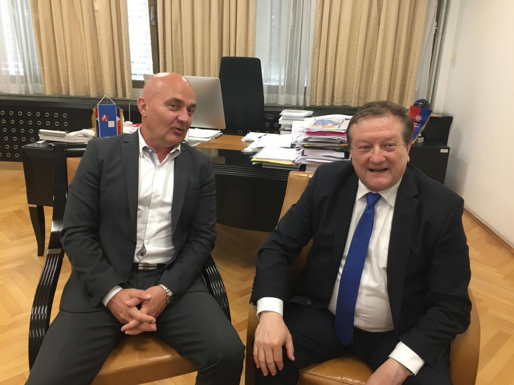 Osječki rektor Vlado Guberac i Damir Boras, rektor Sveučilišta u Zagrebu odbacili su sve kritike iz MZO