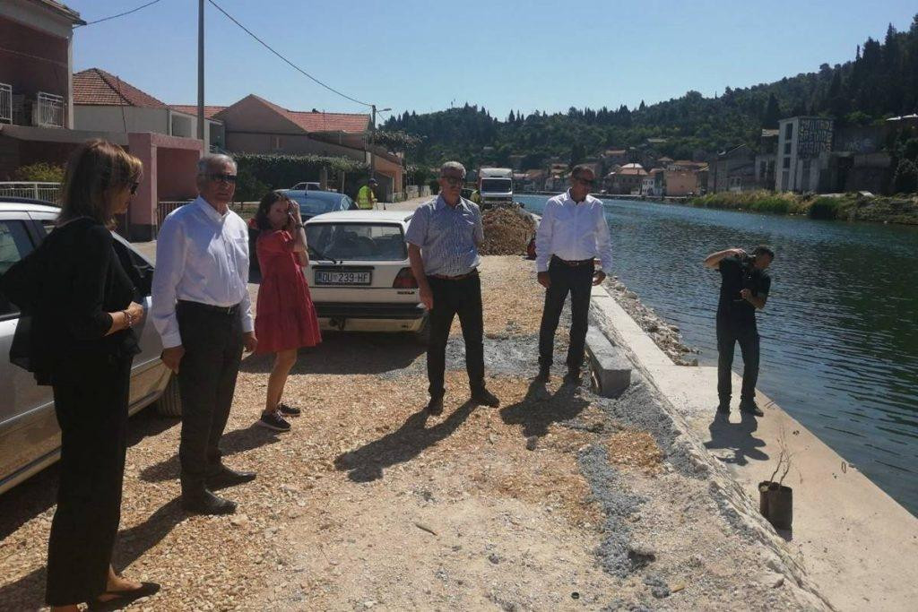 Župan Nikola Dobroslavić obišao je lokacije nekoliko projekata koji se trenutno provode u dolini Neretve.