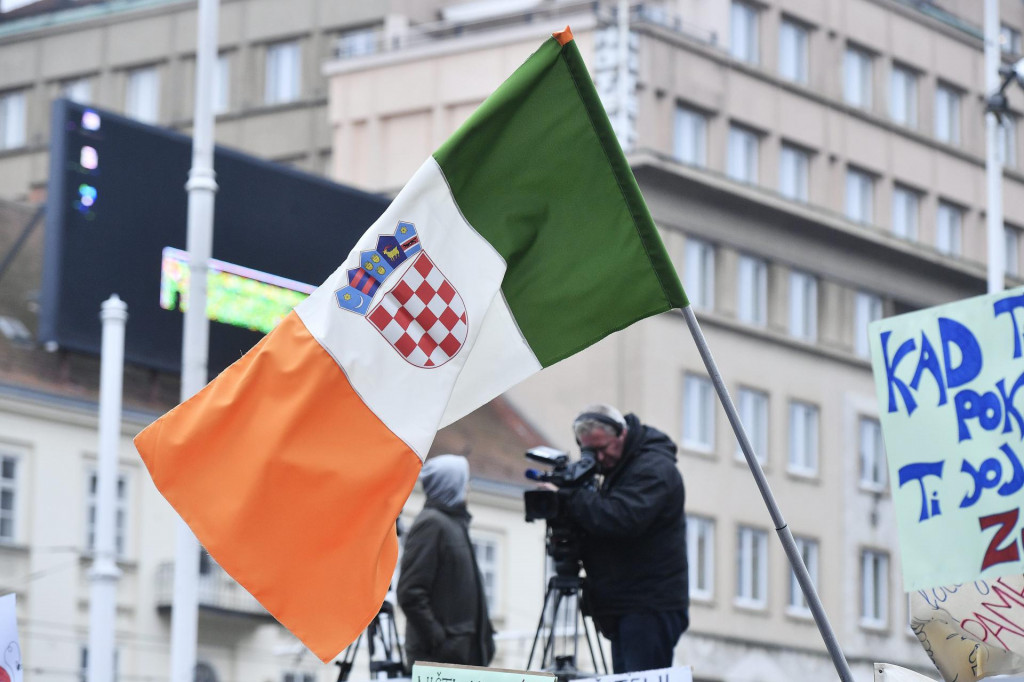Hrvati sve masovnije napuštaju Irsku. Odlaze čak i Irci jer masovno ostaju bez posla