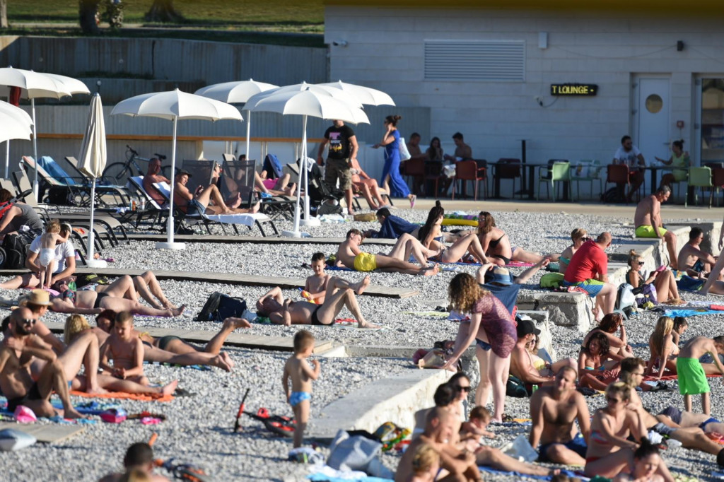 plaža, kupači, Uvala Lapad, kupanje, Dubrovnik, špica, subota