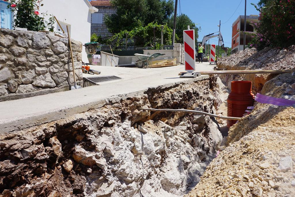 U Orašcu počeli radovi na izgradnji gotovo 30 milijuna kuna vrijednog sustava vodoopskrbe i odvodnje
