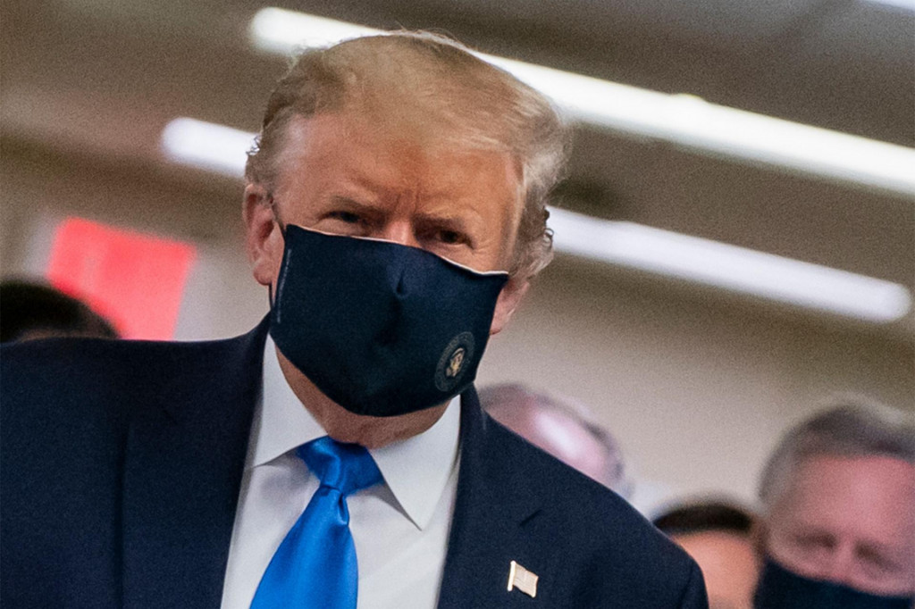 Donald Trump - stavljanje maske u vojnoj bolnici ne znači da je prestao s omalovažavanjima na račun opasnosti od zaraze
