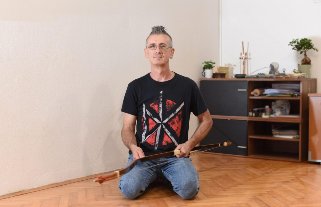 Goran Blažević predsjednik zadarskog Kyudo kluba osim streličarstva bavi se i izradom keramike