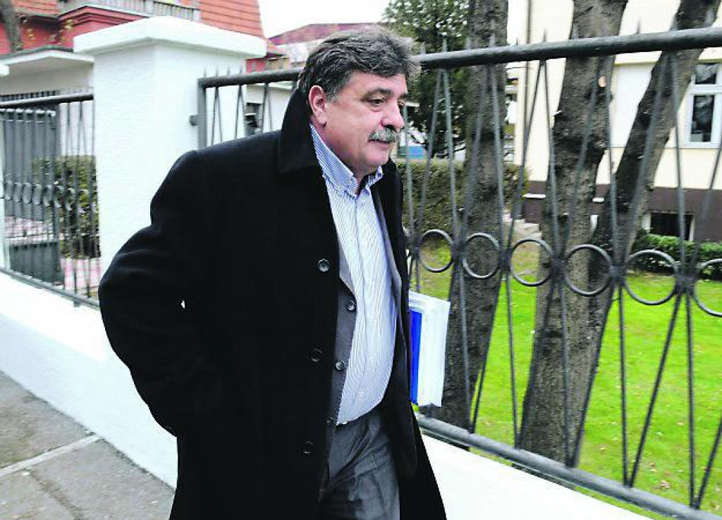 Dopredsjednik Ante Vučemilović Šimunović nezadovoljan je napustio sjednicu Izvršnog odbora