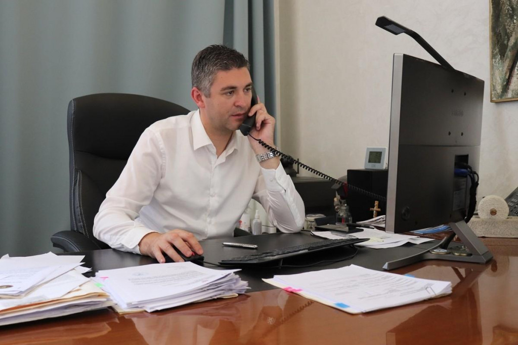 Mato Franković razgovarao je telefonski s tri veleposlanika o korona ugrozi