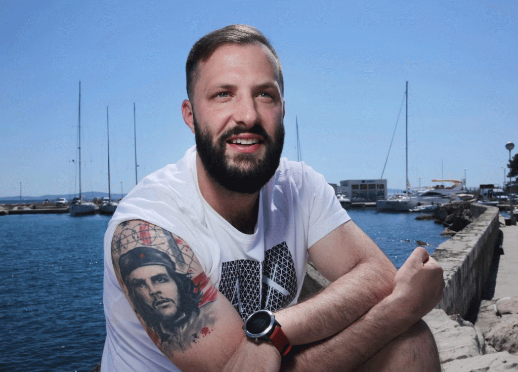Mišo Krstičević ima novu tetovažu