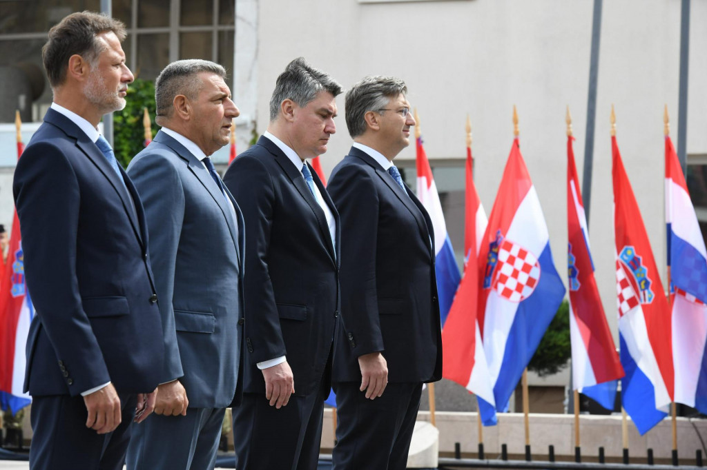 Na fotografiji: Gordan Jandrokovic, Ante Gotovina, Zoran Milanovic, Andrej Plenkovic.&lt;br /&gt;
 
