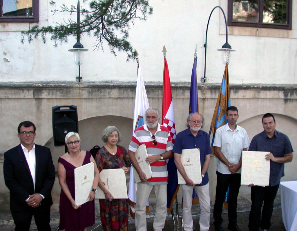 Laureati ovogodišnjih nagrada Grada u društvu lokalnih čelnika