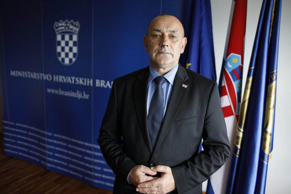 Ministar hrvatskih branitelja Tomo Medved nema partnera u srbijanskoj Vladi, oni to ministarstvo nemaju&lt;br /&gt;
 