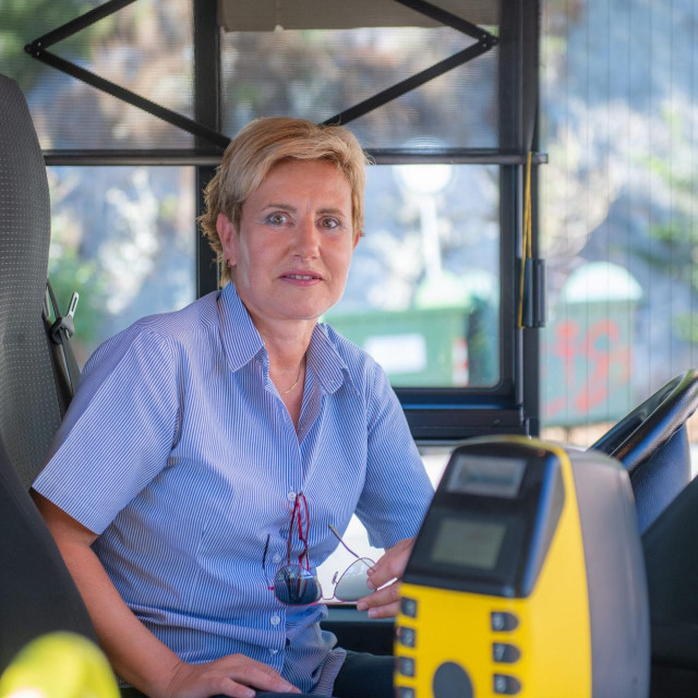 Snježana Miljević, vozačica autobusa javnog gradskog prijevoza &amp;#39;Libertas&amp;#39;, piše i zanimljive zgode iz autobusa
