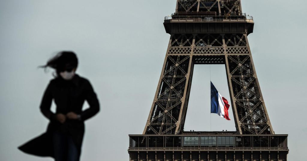 U Parizu obvezno nošenje maski i na otvorenom