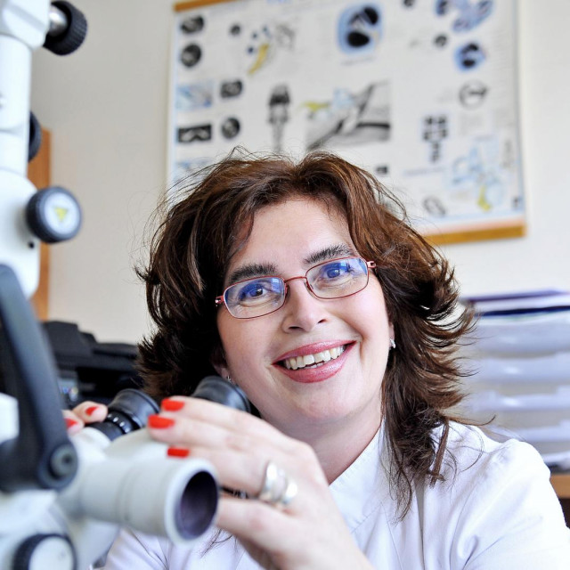 Na fotografiji: dr. Marisa Klančnik, specijalistica za uho grlo nos na splitskom KBC-u