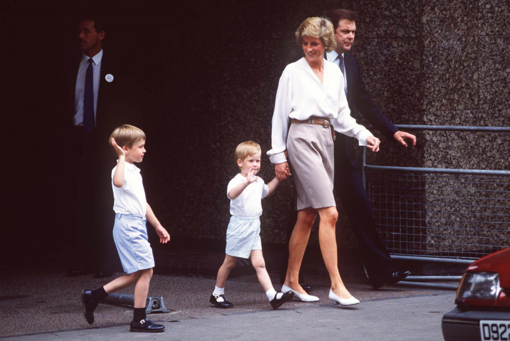 Mama Diana s Williamom i Harryjem 